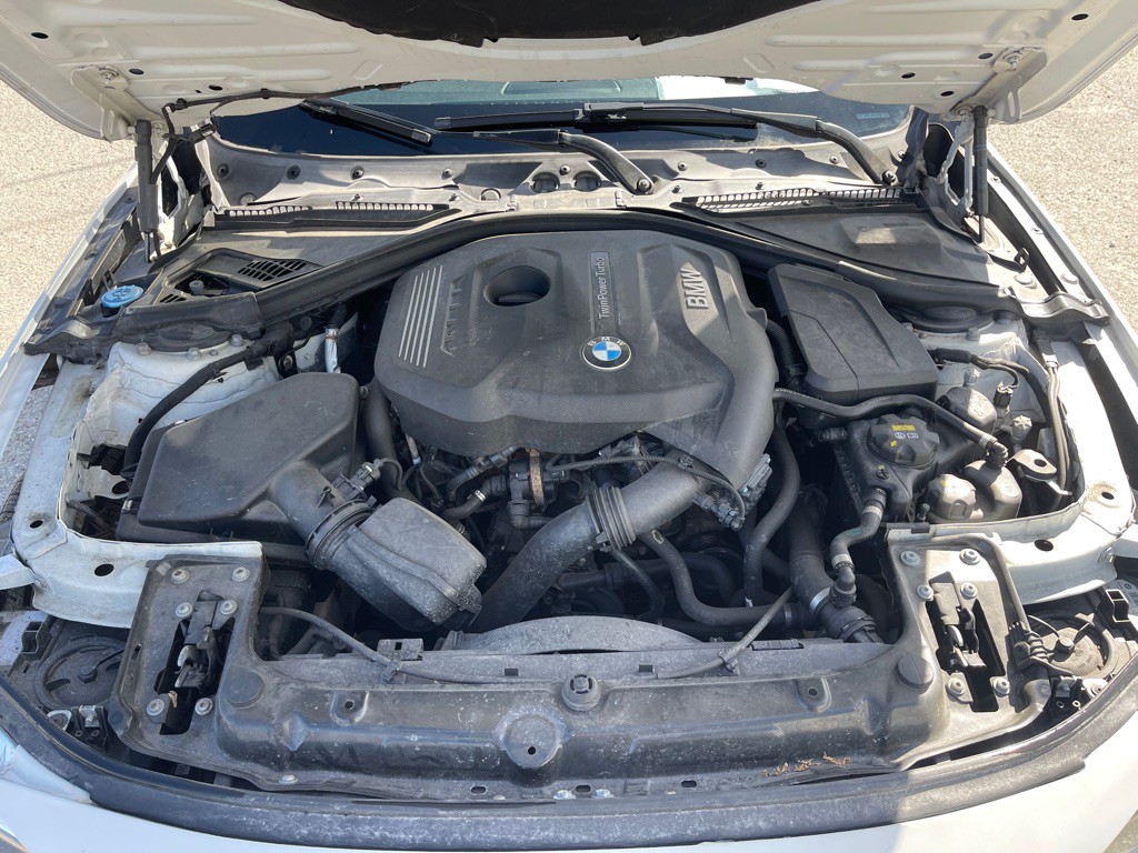 2017 BMW 3 Series Image 10