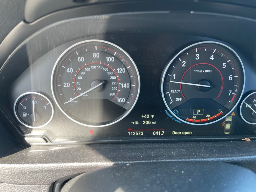 2017 BMW 3 Series Image 23