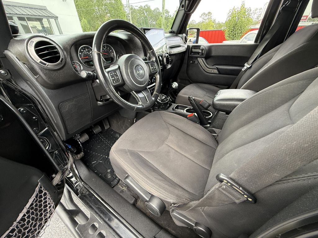 2017 Jeep Wrangler Unlimited Image 13