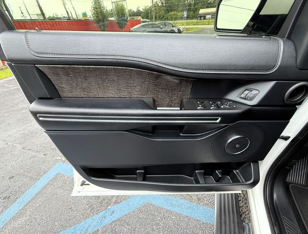 2021 Ford Expedition Image 30
