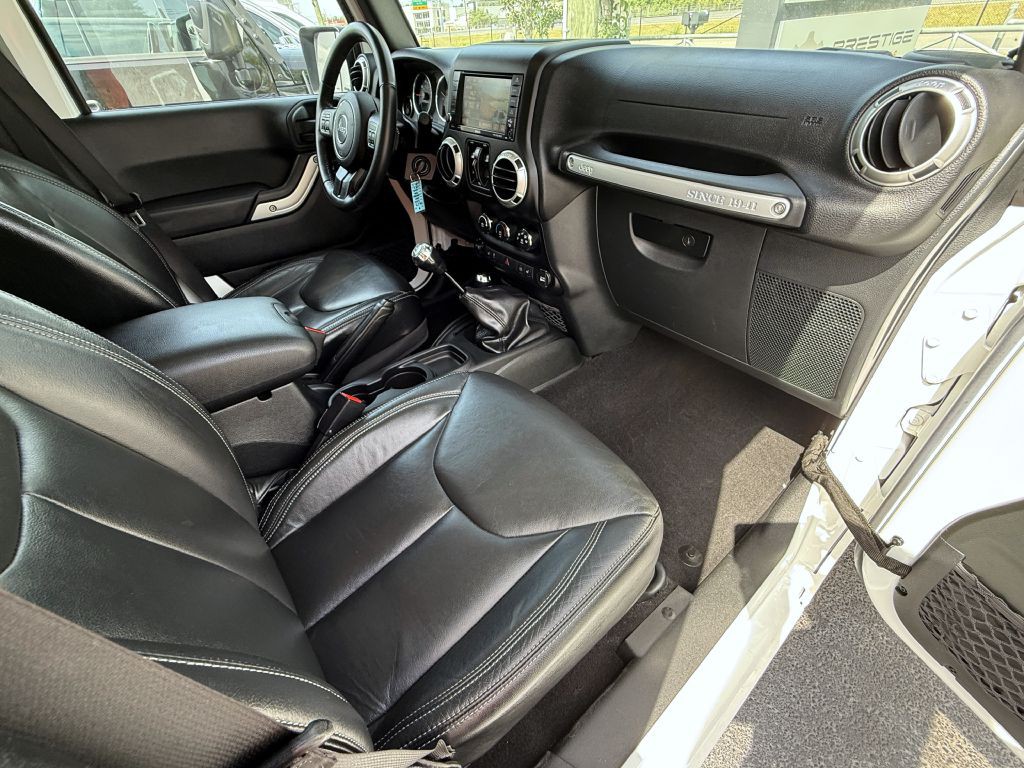 2016 Jeep Wrangler Unlimited Image 14