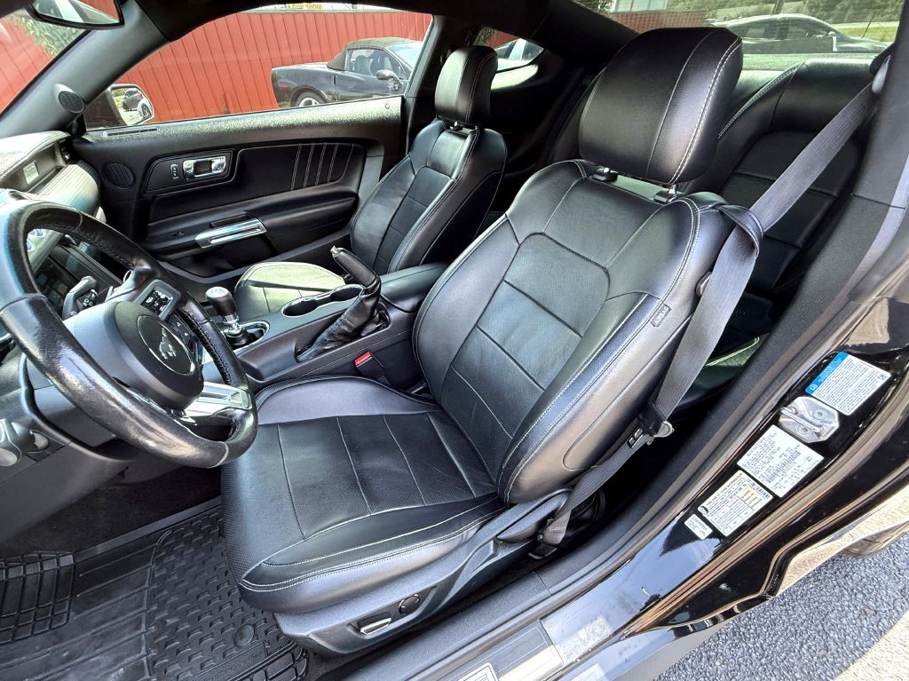 2016 Ford Mustang Image 14