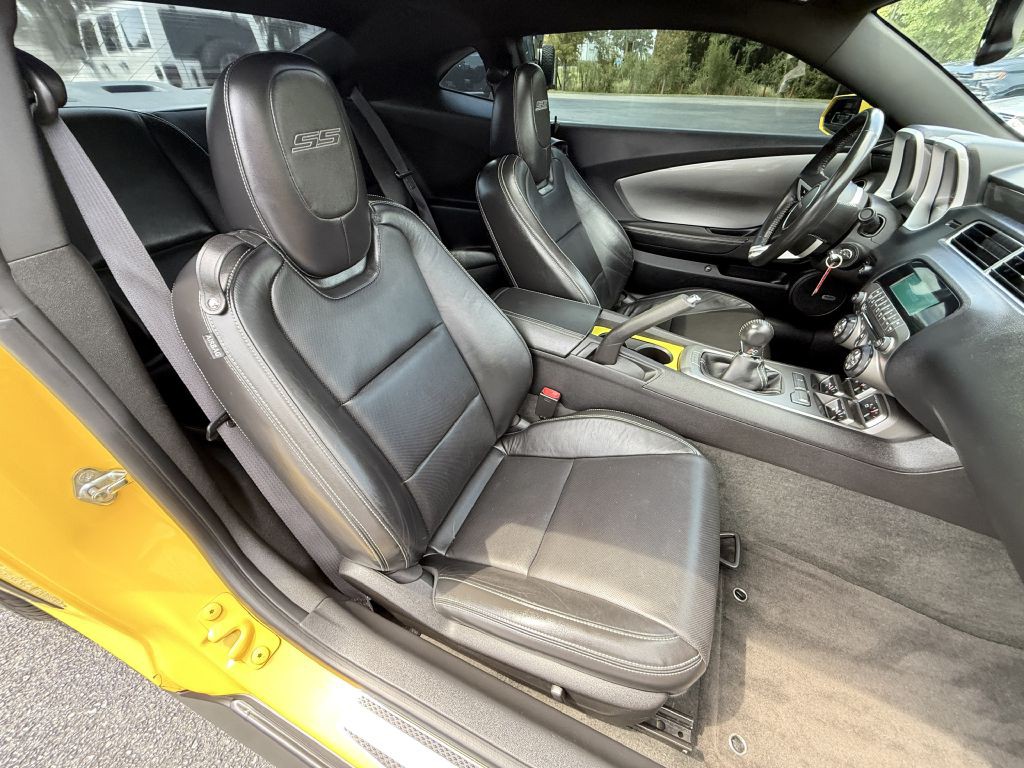 2011 Chevrolet Camaro Image 18