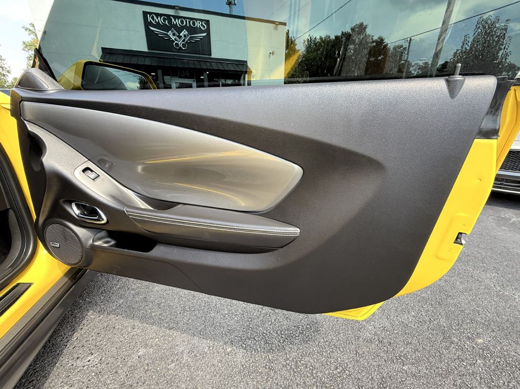 2011 Chevrolet Camaro Image 25