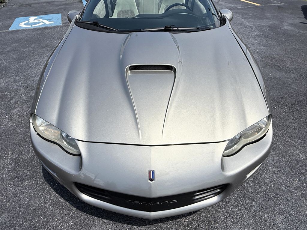2002 Chevrolet Camaro Image 13