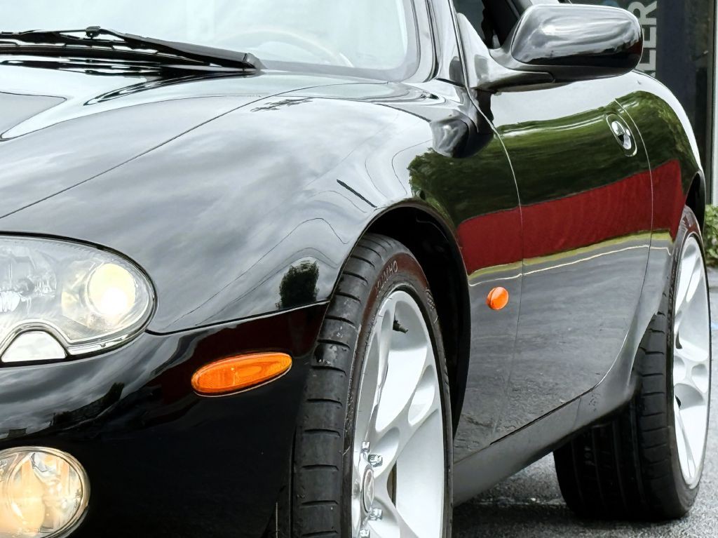 2004 Jaguar XK-Series Image 3