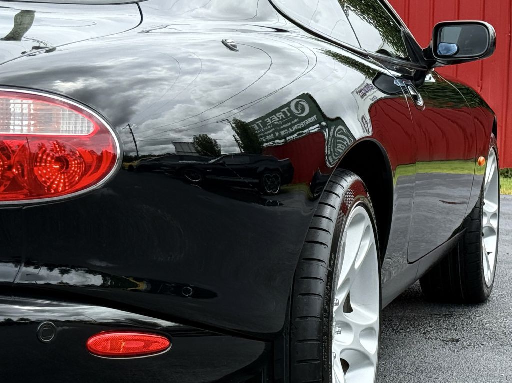 2004 Jaguar XK-Series Image 8
