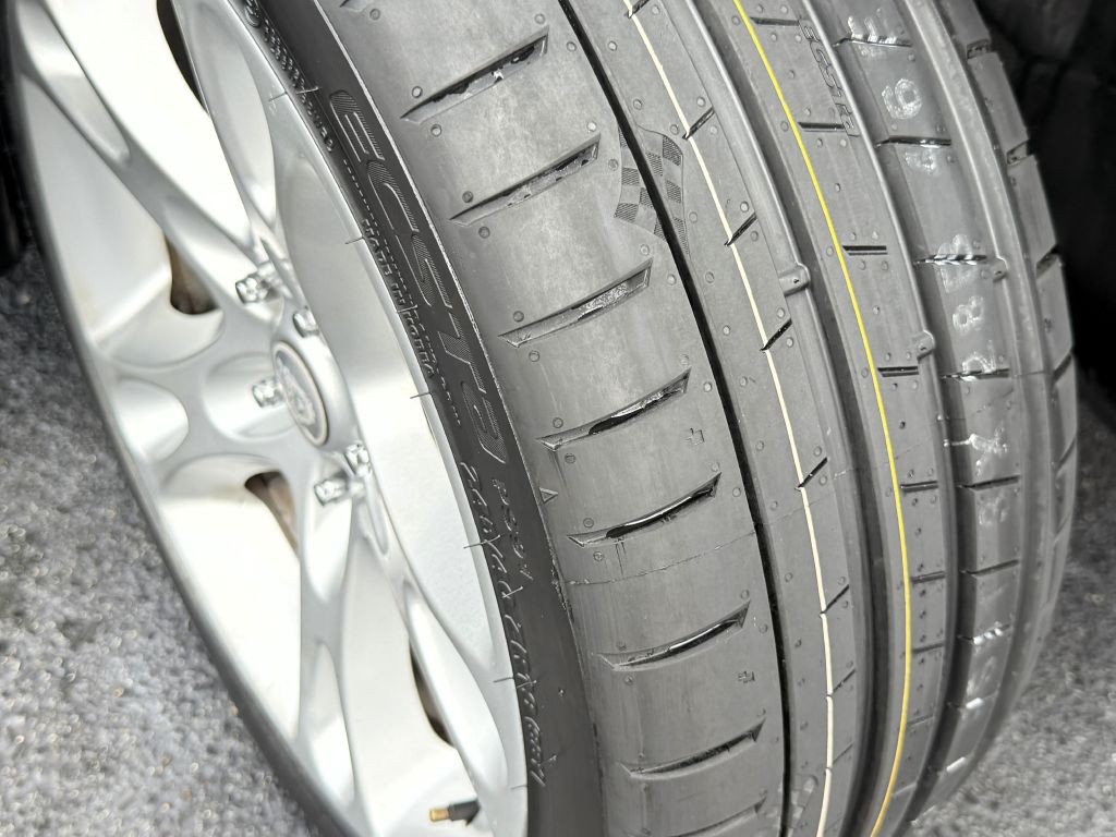 2004 Jaguar XK-Series Image 30