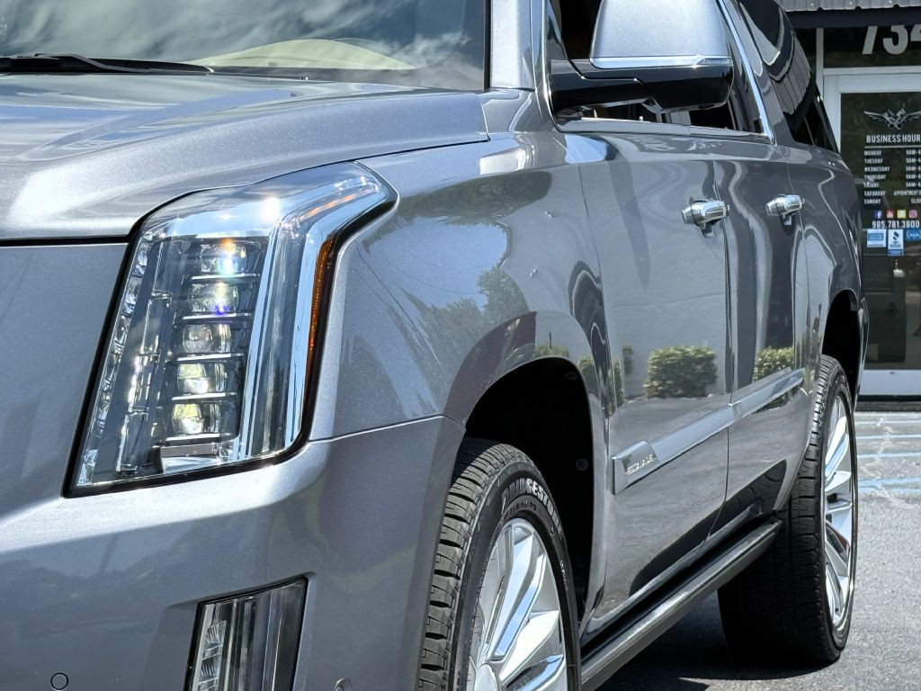 2019 Cadillac Escalade Image 4