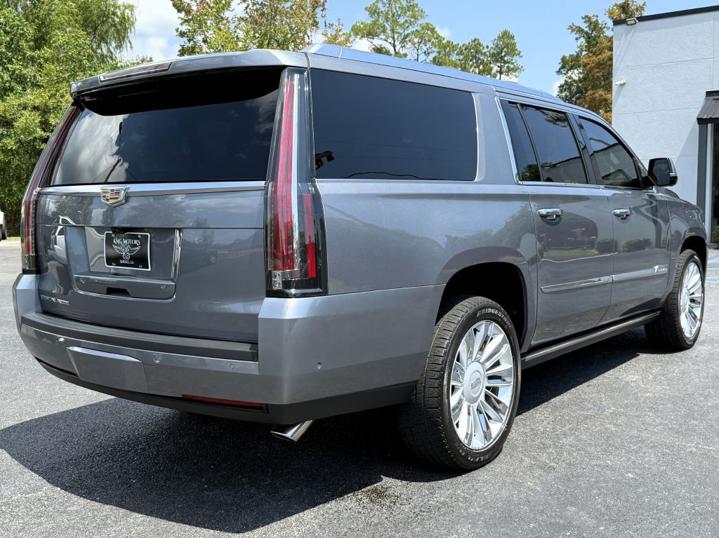 2019 Cadillac Escalade Image 10