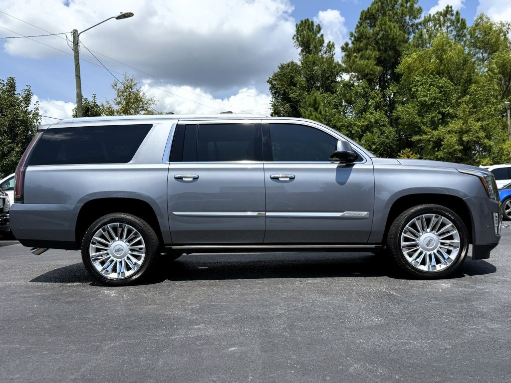 2019 Cadillac Escalade Image 11