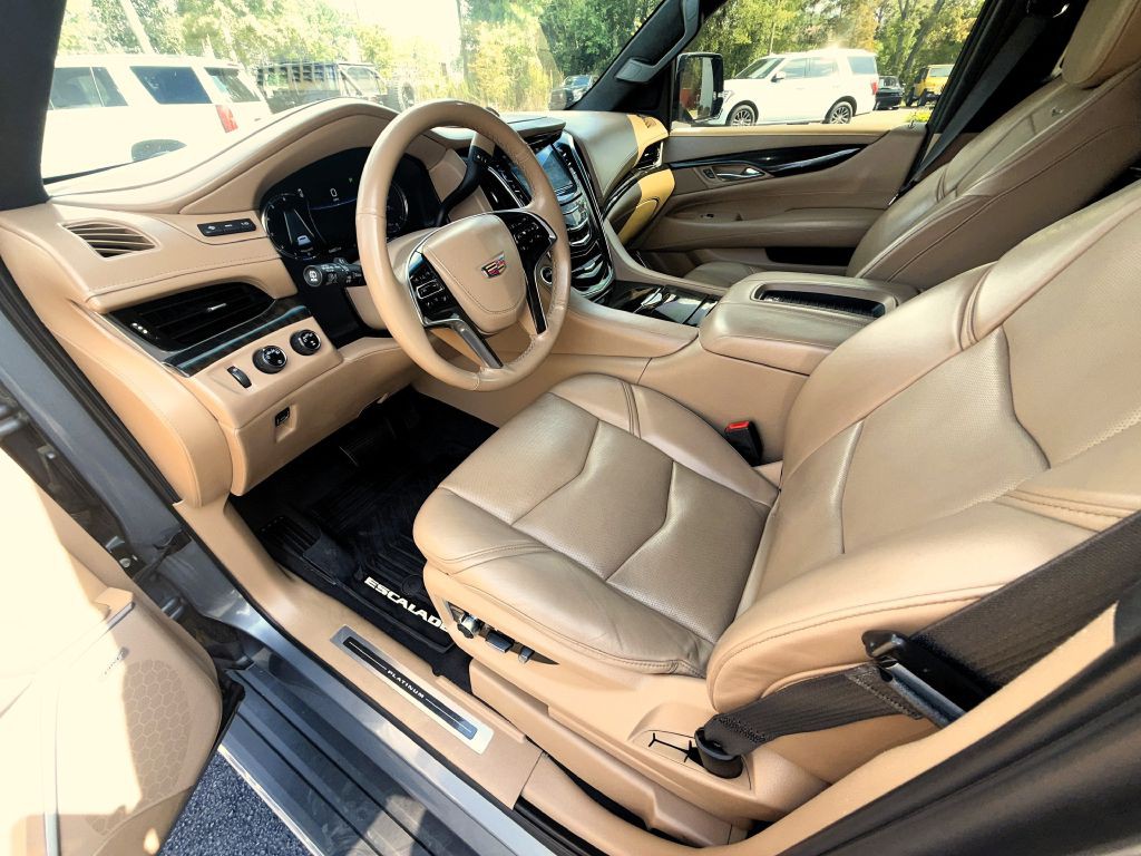 2019 Cadillac Escalade Image 15