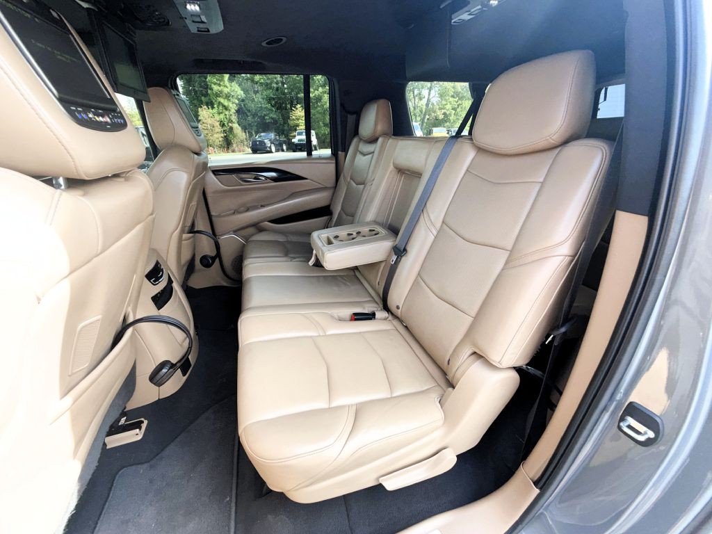 2019 Cadillac Escalade Image 20