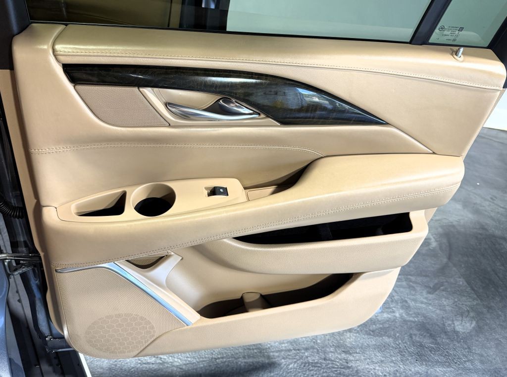 2019 Cadillac Escalade Image 33