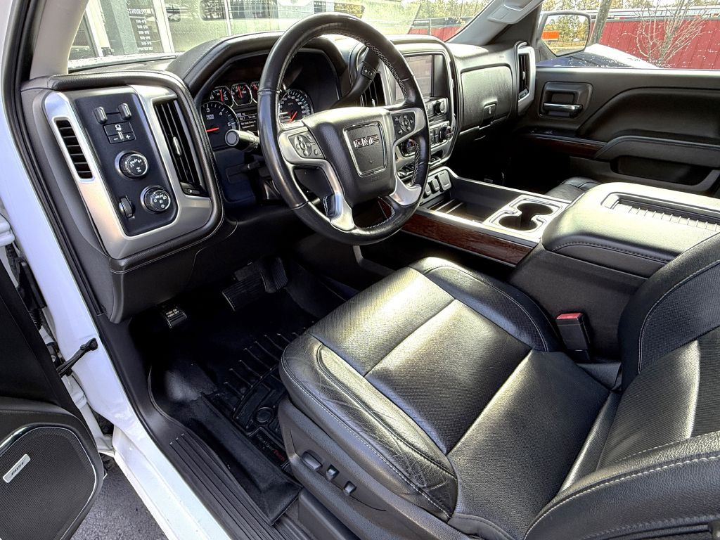2018 GMC Sierra Image 15