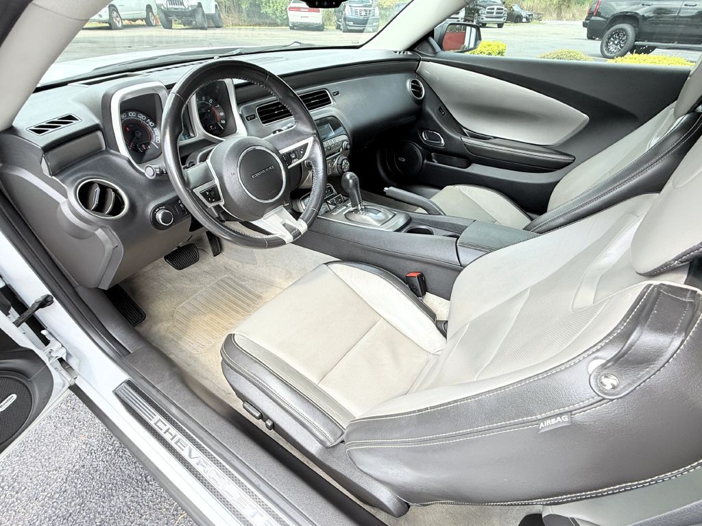 2011 Chevrolet Camaro Image 15