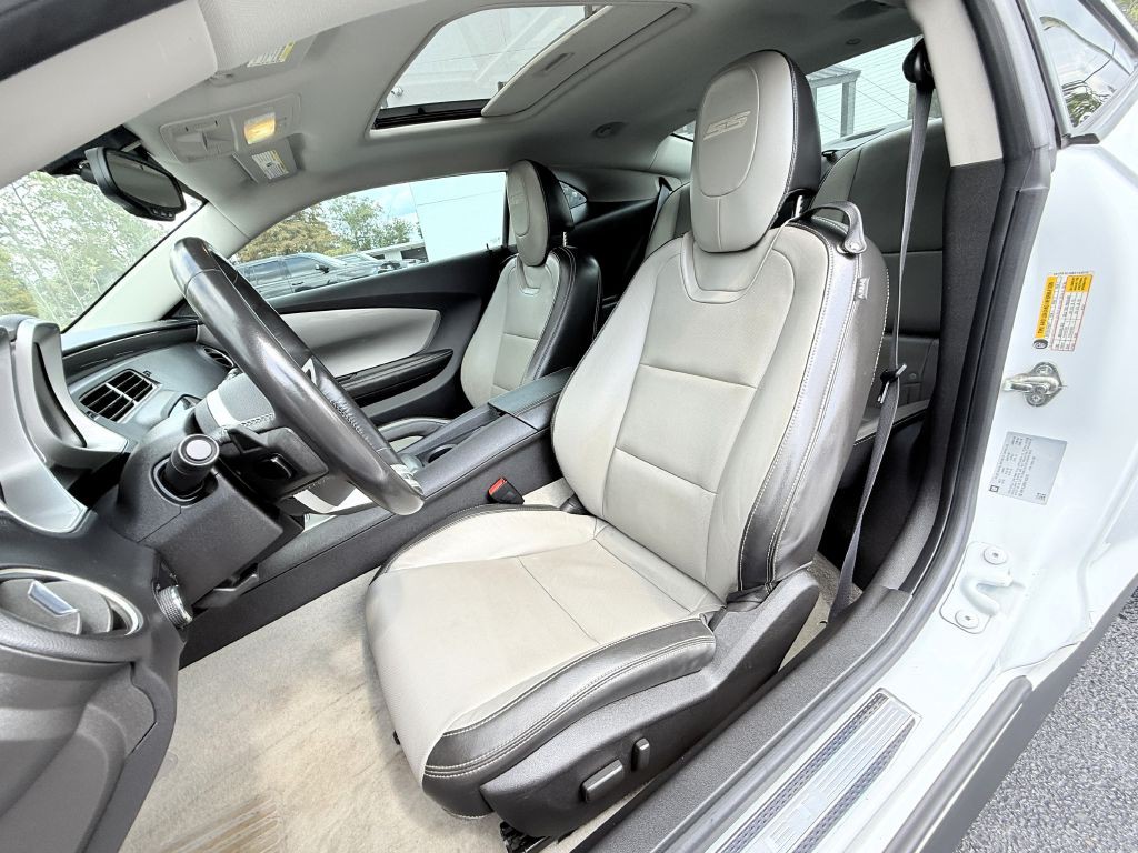 2011 Chevrolet Camaro Image 16
