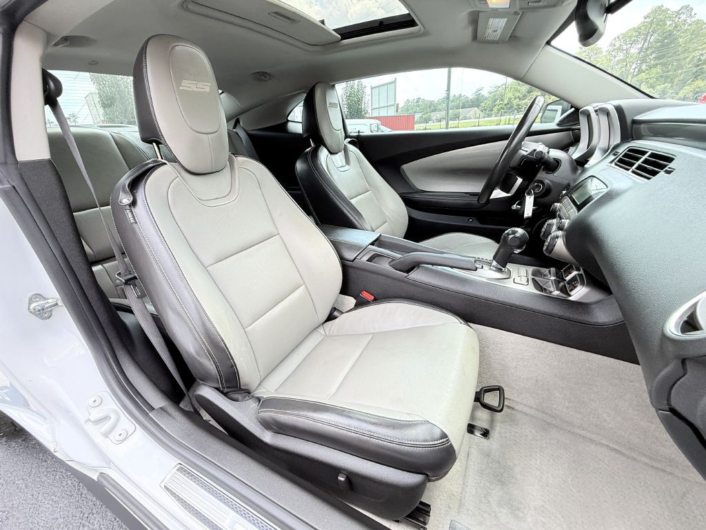 2011 Chevrolet Camaro Image 18