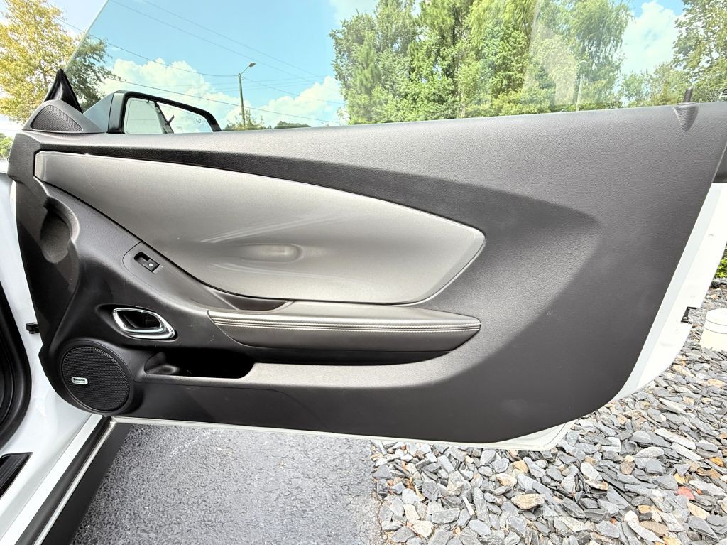 2011 Chevrolet Camaro Image 25