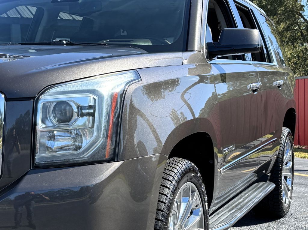2019 GMC Yukon Image 2