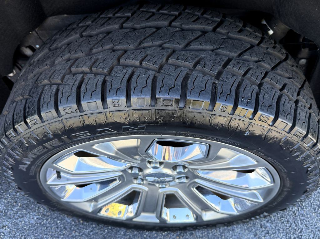 2019 GMC Yukon Image 32