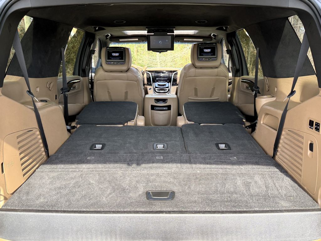2019 Cadillac Escalade Image 25