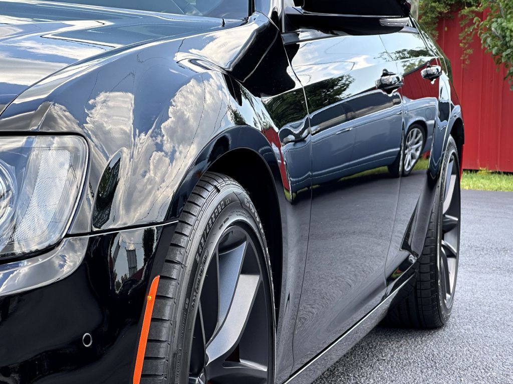 2023 Chrysler 300 Image 4