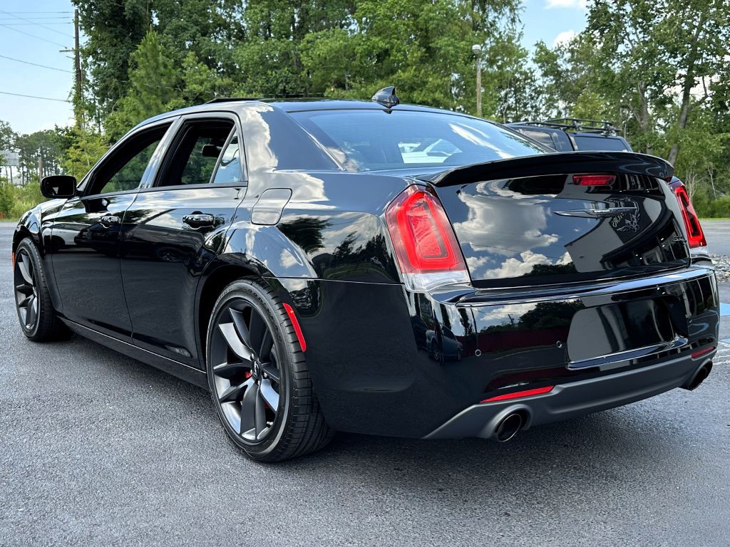 2023 Chrysler 300 Image 6
