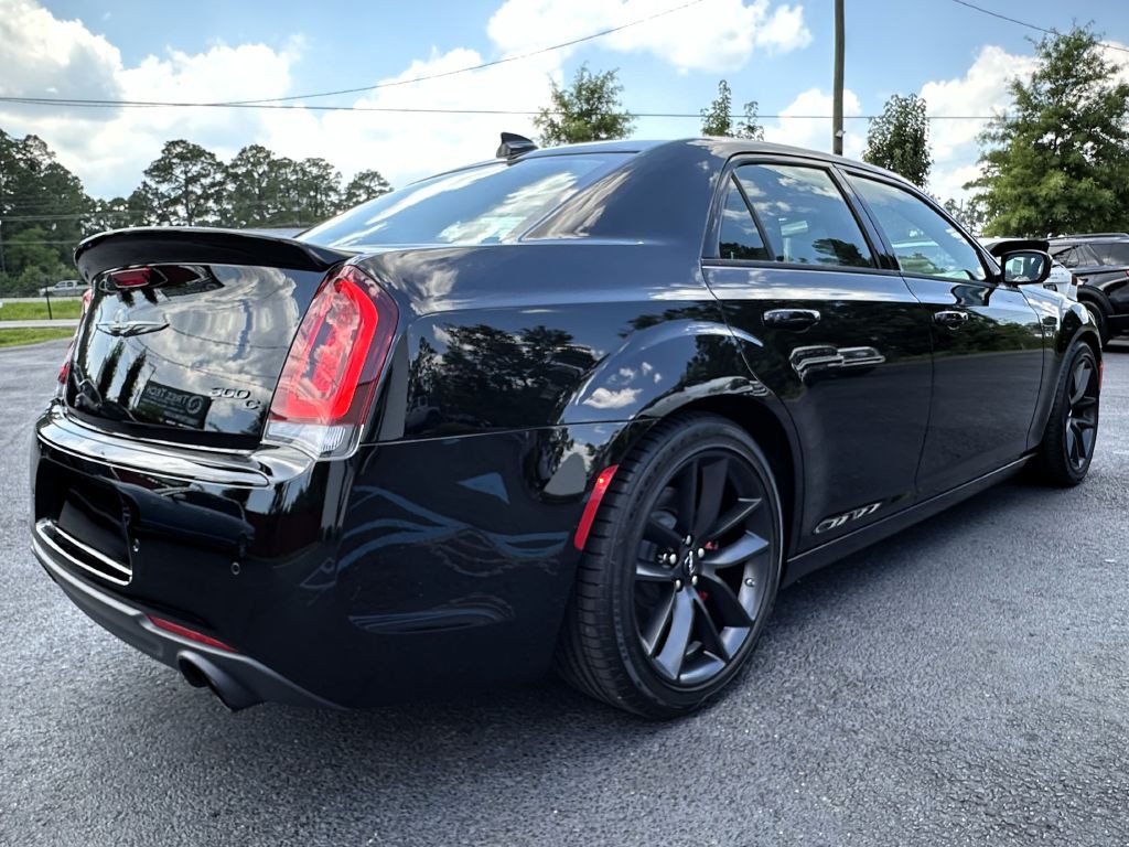 2023 Chrysler 300 Image 11