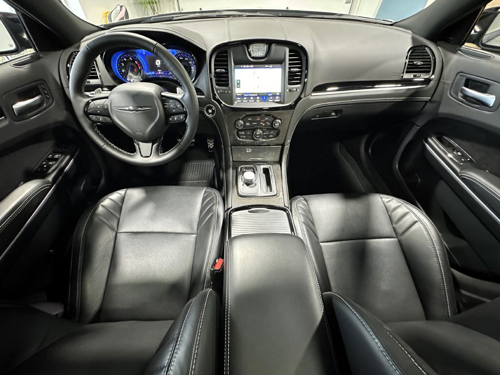 2023 Chrysler 300 Image 23
