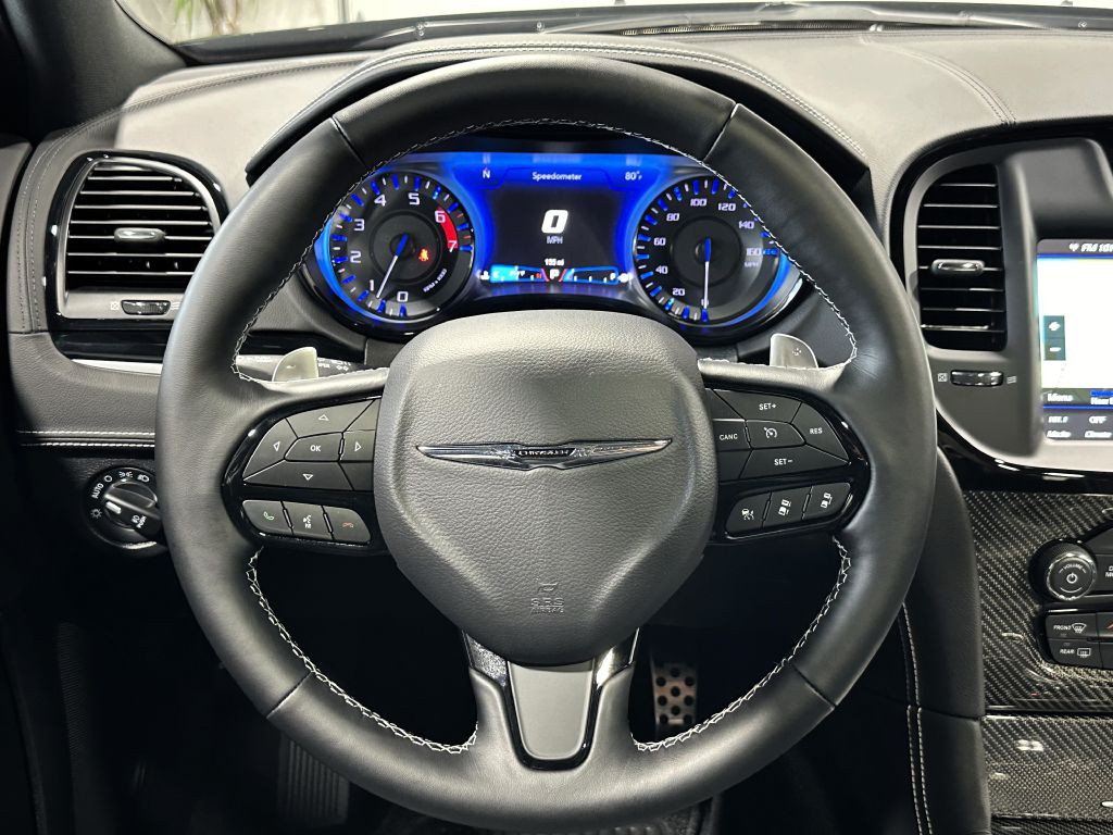 2023 Chrysler 300 Image 24