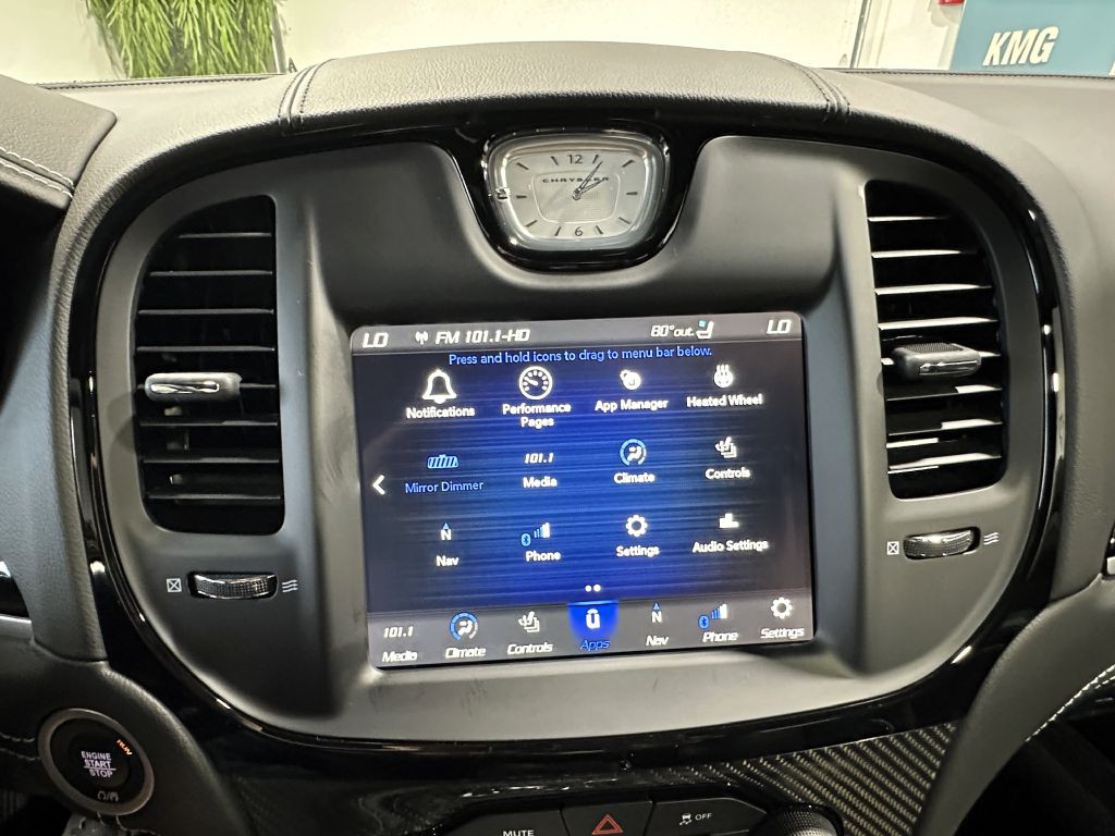 2023 Chrysler 300 Image 29