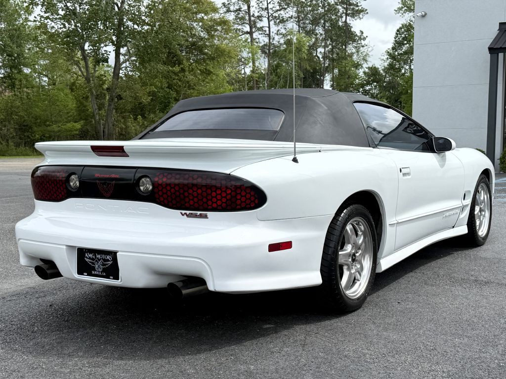 2002 Pontiac Firebird Image 10