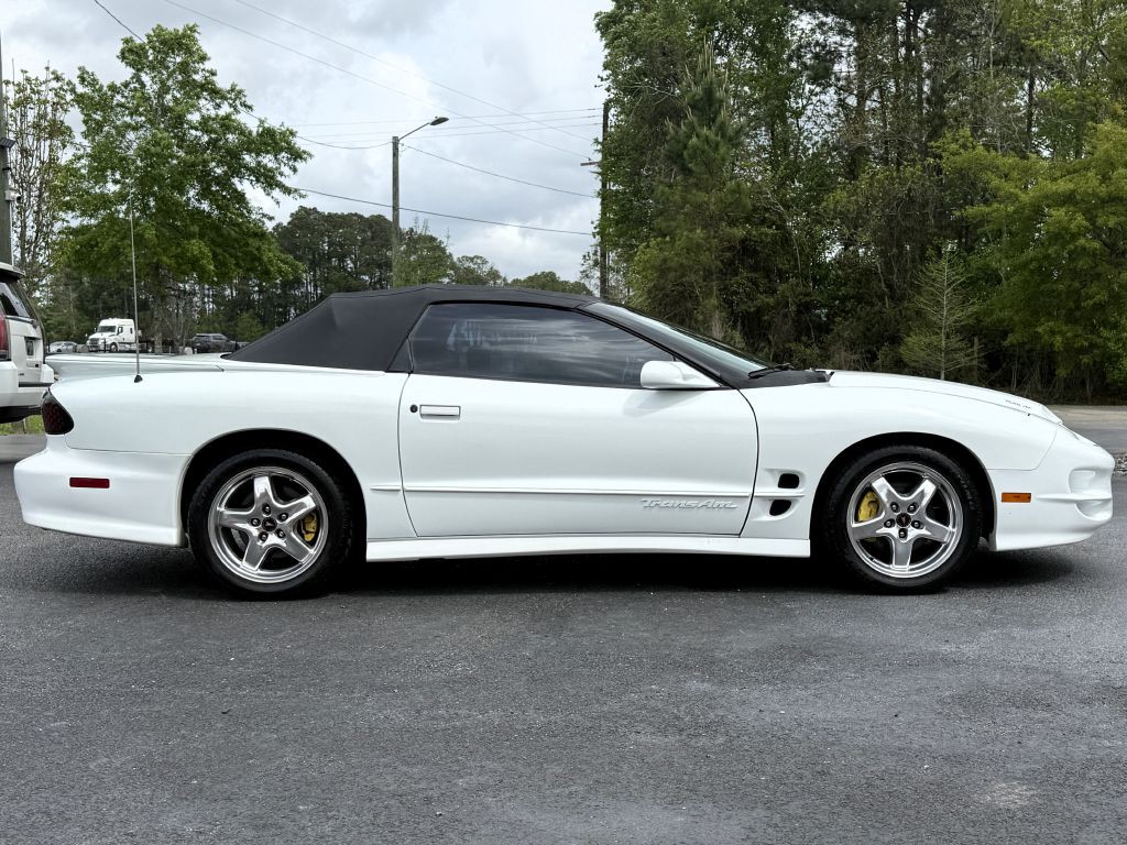2002 Pontiac Firebird Image 11