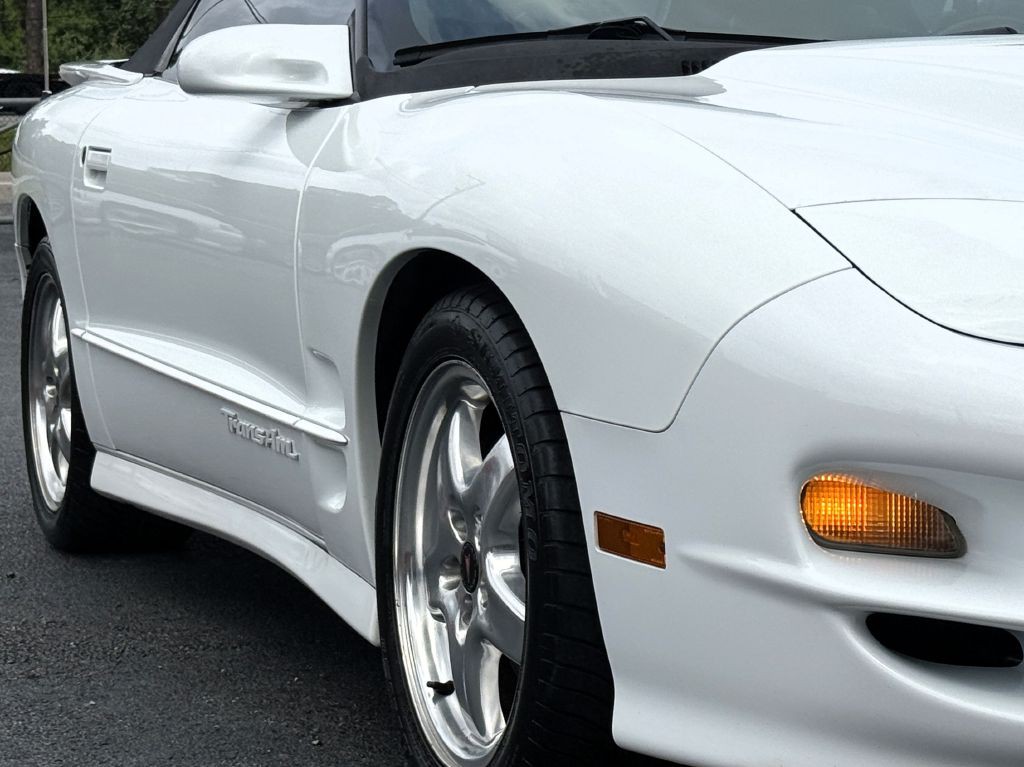 2002 Pontiac Firebird Image 13