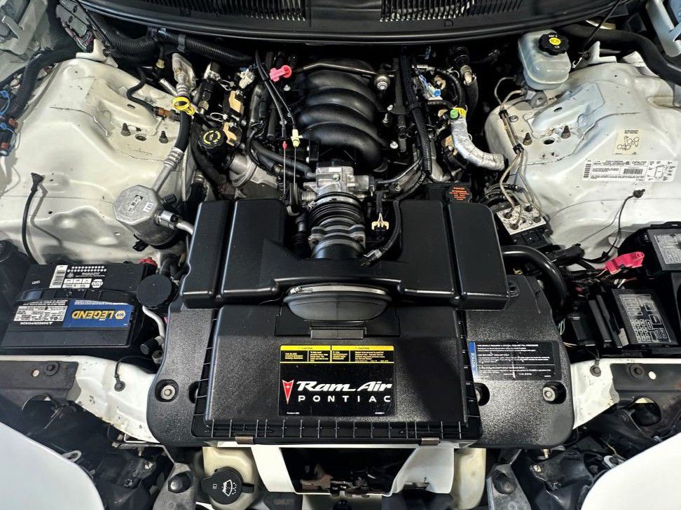 2002 Pontiac Firebird Image 24