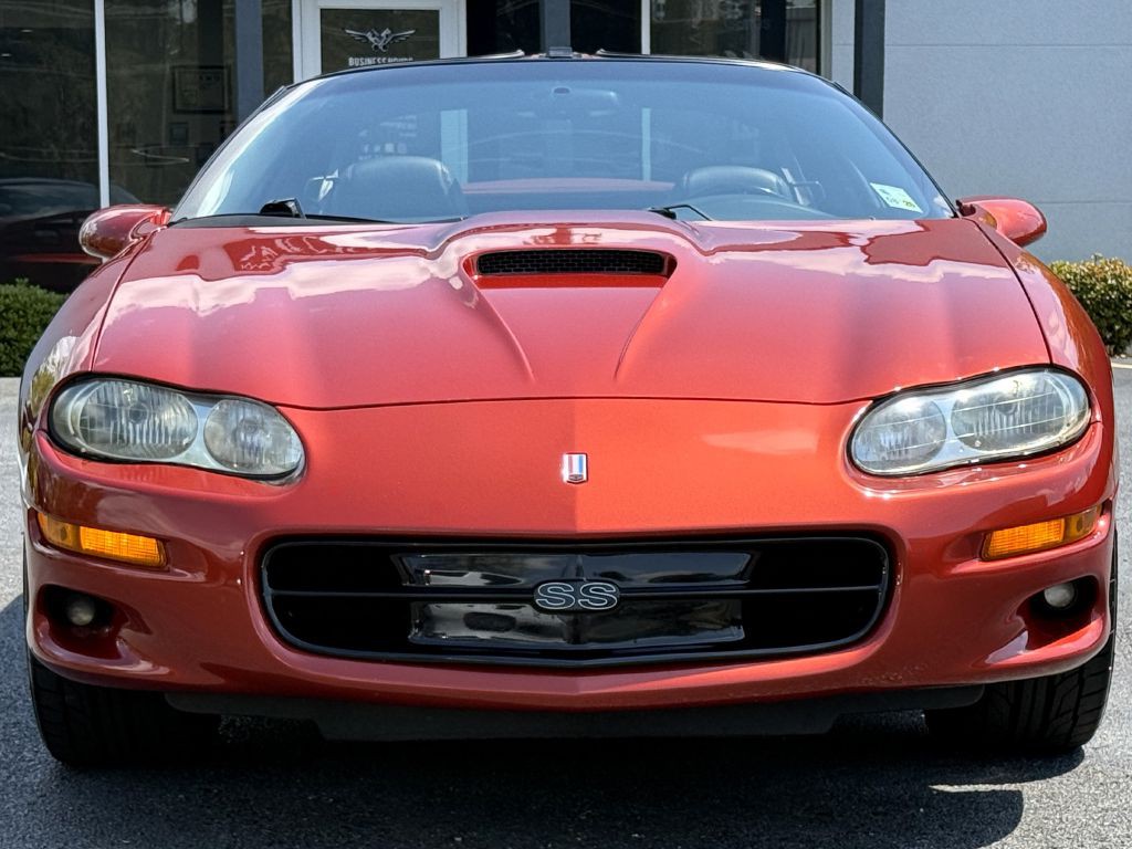 2002 Chevrolet Camaro Image 2