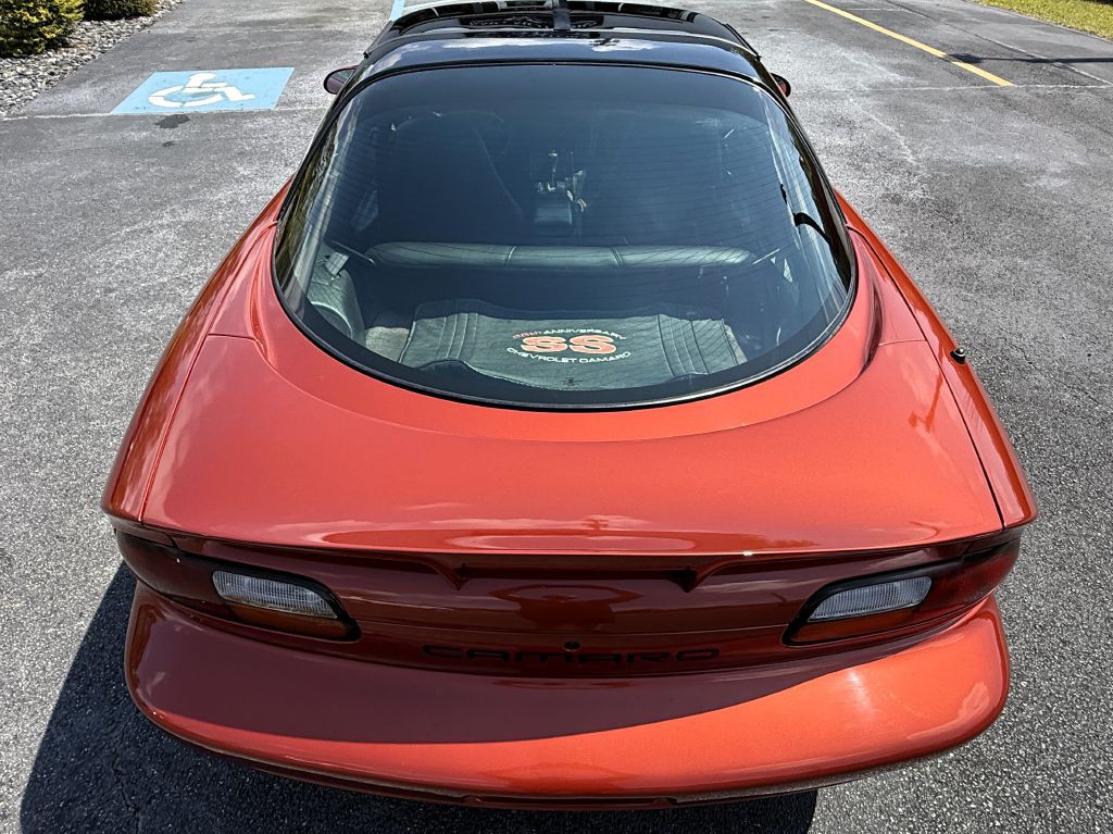 2002 Chevrolet Camaro Image 14