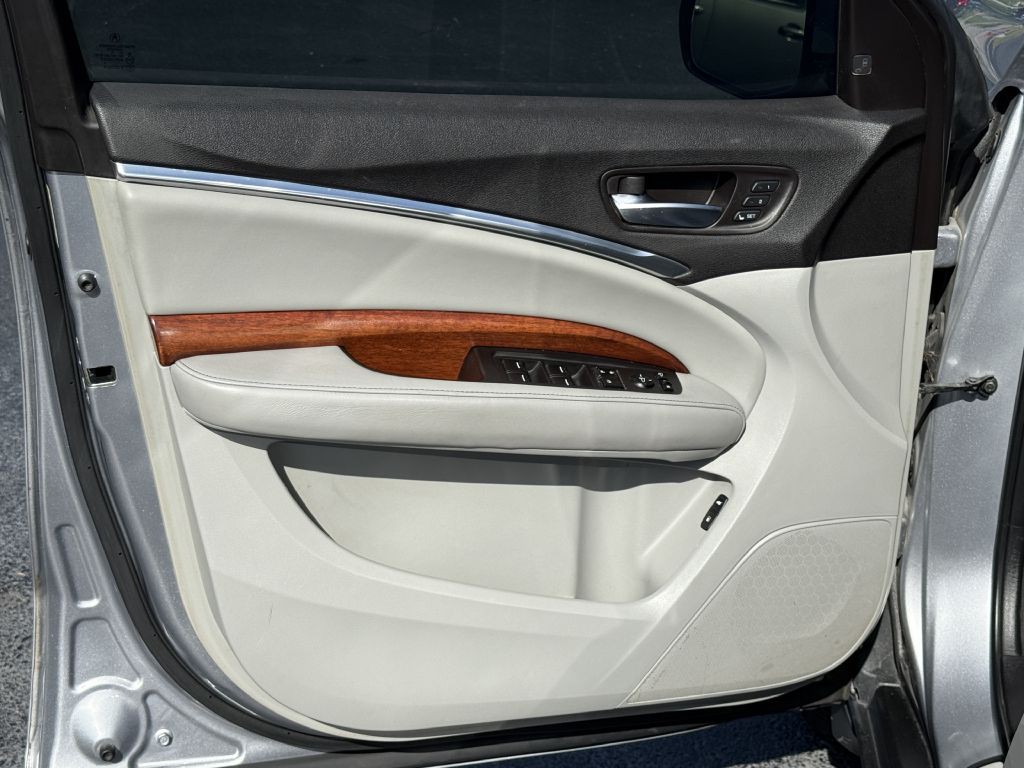 2017 Acura MDX Image 25