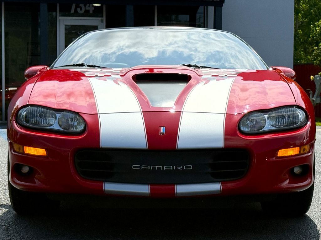 2002 Chevrolet Camaro Image 2