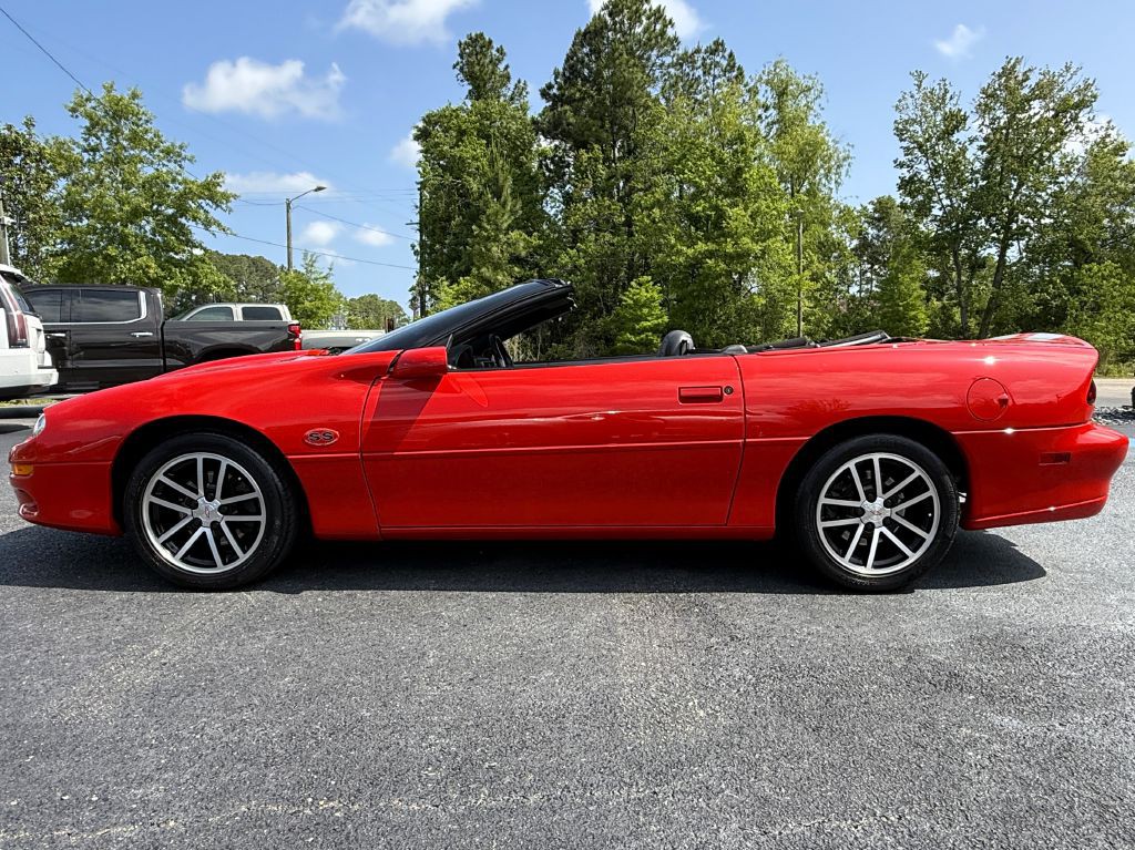 2002 Chevrolet Camaro Image 4