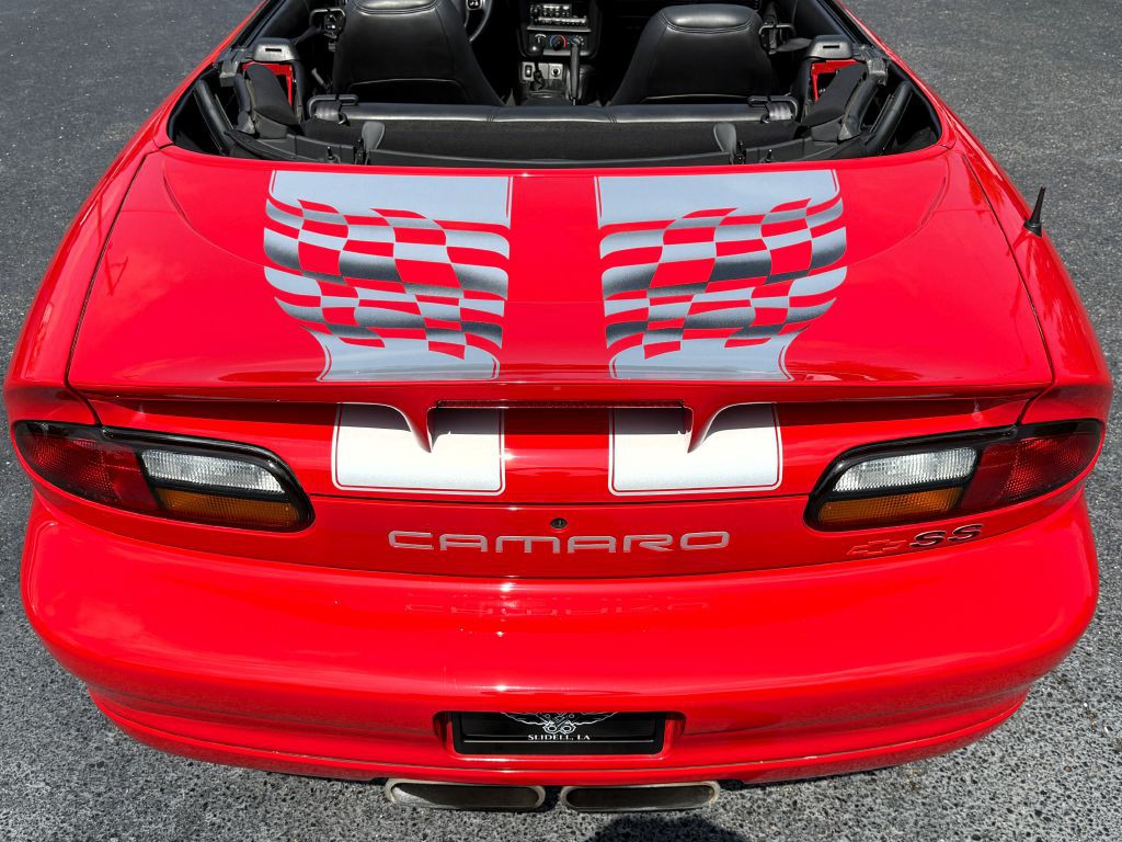 2002 Chevrolet Camaro Image 7