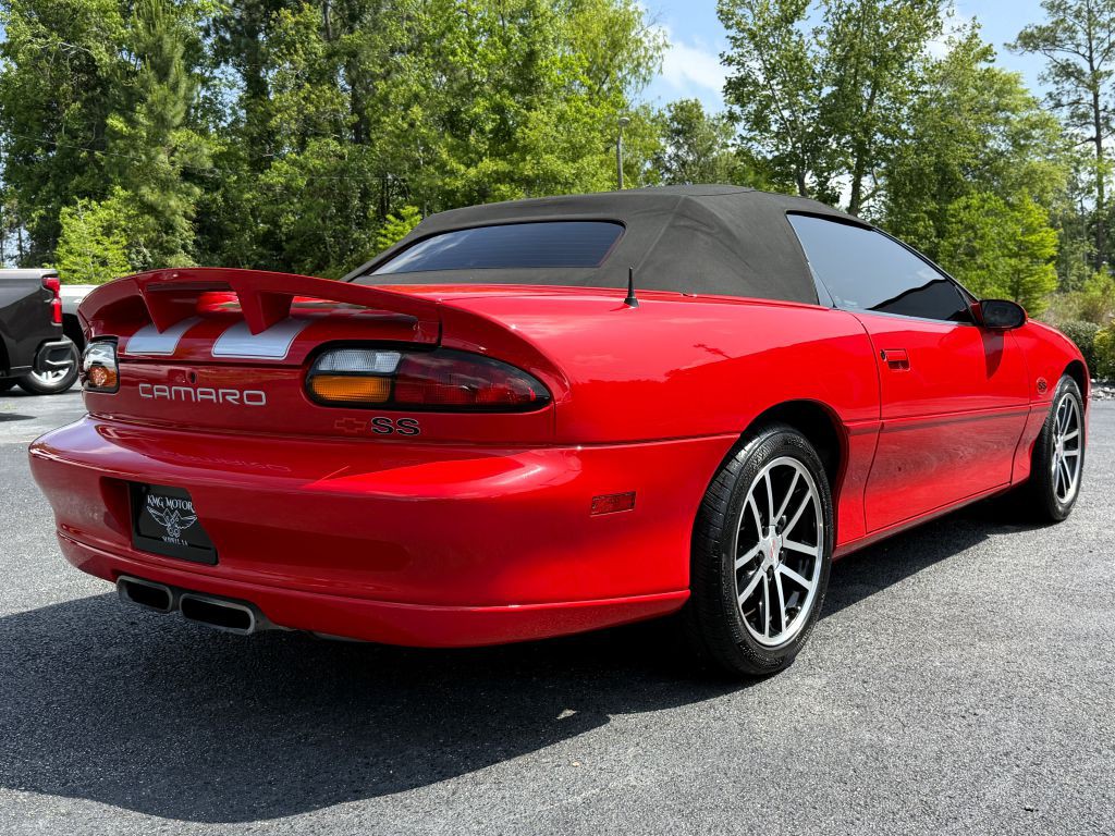 2002 Chevrolet Camaro Image 9