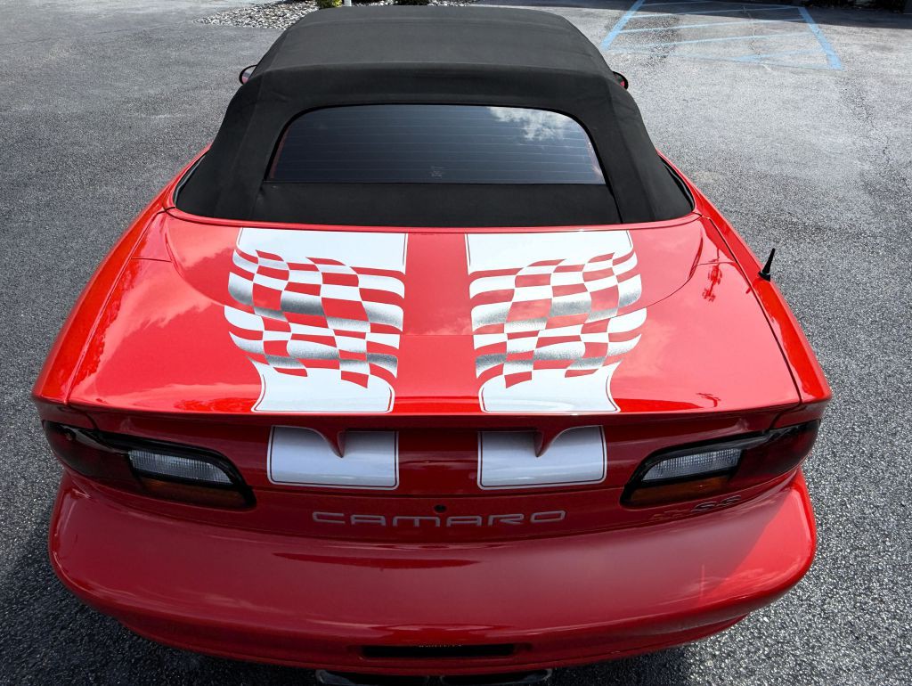 2002 Chevrolet Camaro Image 14