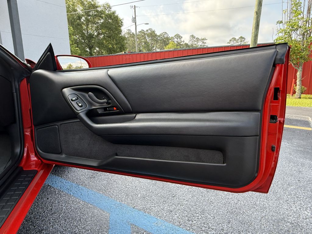2002 Chevrolet Camaro Image 26