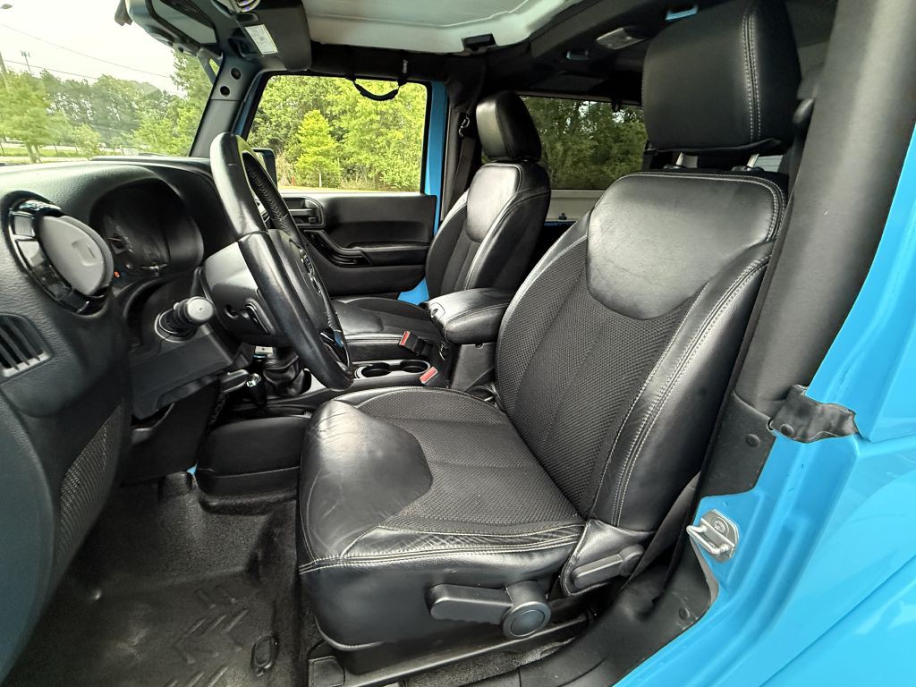 2017 Jeep Wrangler Image 15