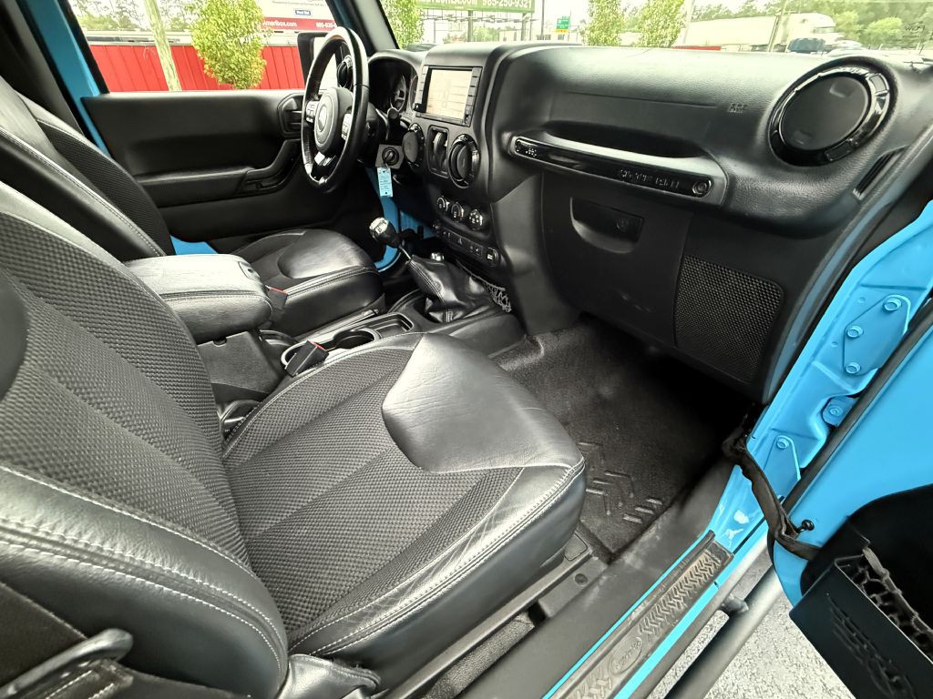 2017 Jeep Wrangler Image 16