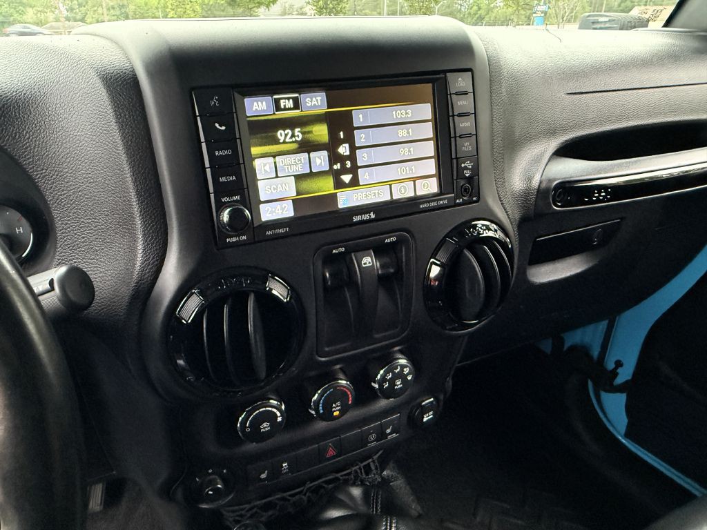 2017 Jeep Wrangler Image 20
