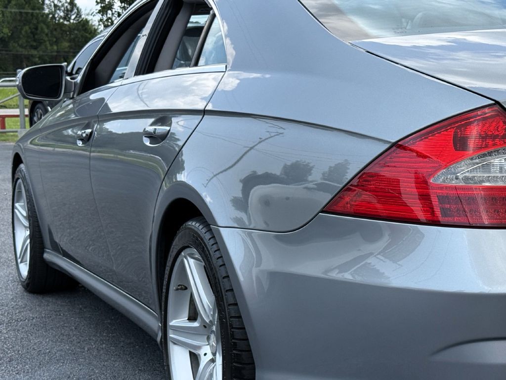 2011 Mercedes-Benz CLS-Class Image 6