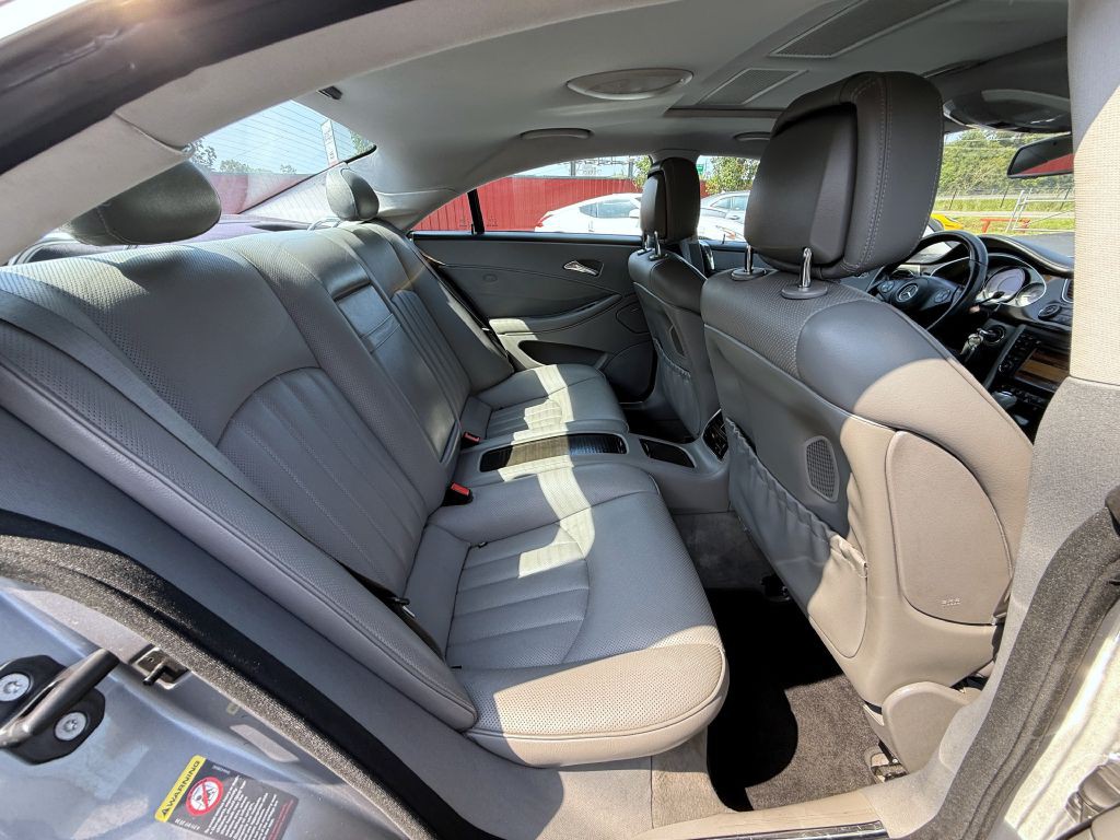 2011 Mercedes-Benz CLS-Class Image 19